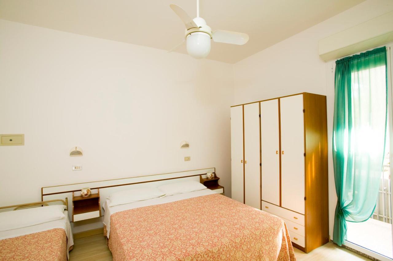 Residence Andrea Doria Cervia Kültér fotó